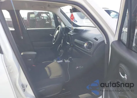 2022 Jeep Renegade Latitude 4X4 из США, поврежденный, VIN ZACNJDB14NPN79668